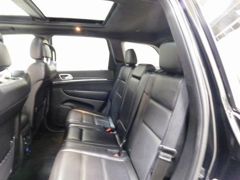 Used 2018 Jeep Grand Cherokee Limited w/ Luxury Group II image 10