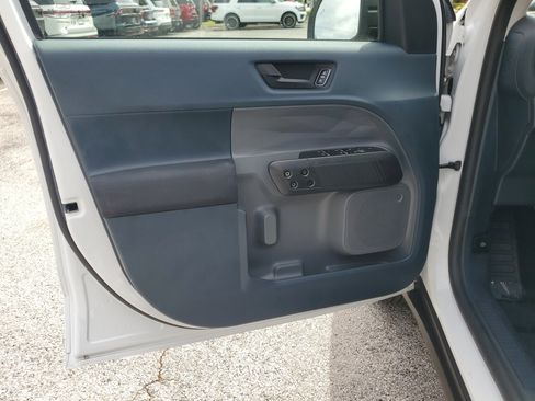 Used 2022 Ford Maverick XL image 18