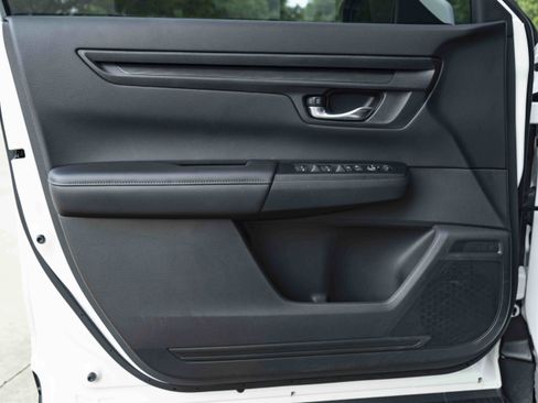 Certified 2026 Honda CR-V LX image 34