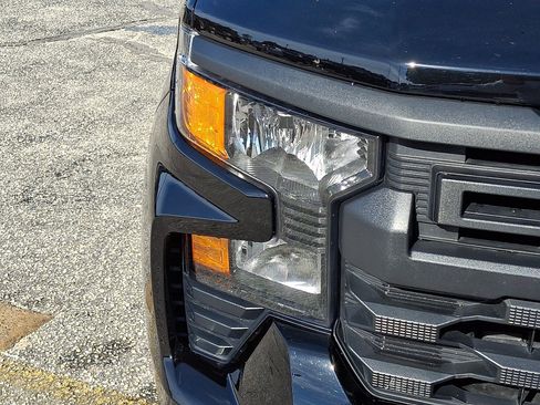 Used 2025 Chevrolet Silverado 1500 Custom AWD/4WD image 8