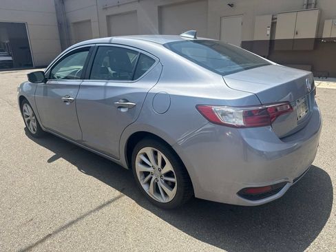 Used 2016 Acura ILX FWD image 11