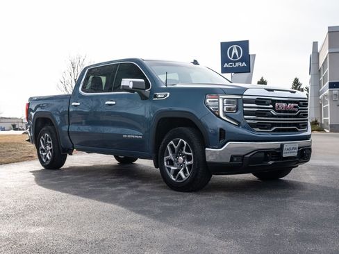 Used 2024 GMC Sierra 1500 SLT image 2