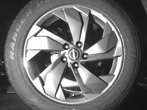 Used 2025 Nissan Rogue SV image 15