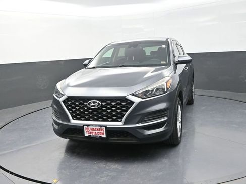 Used 2019 Hyundai Tucson SE image 2