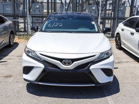 Used 2019 Toyota Camry XSE FWD image 4