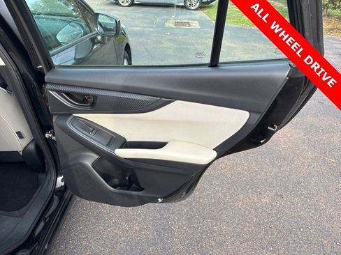 Used 2018 Subaru Impreza 2.0i Premium image 9