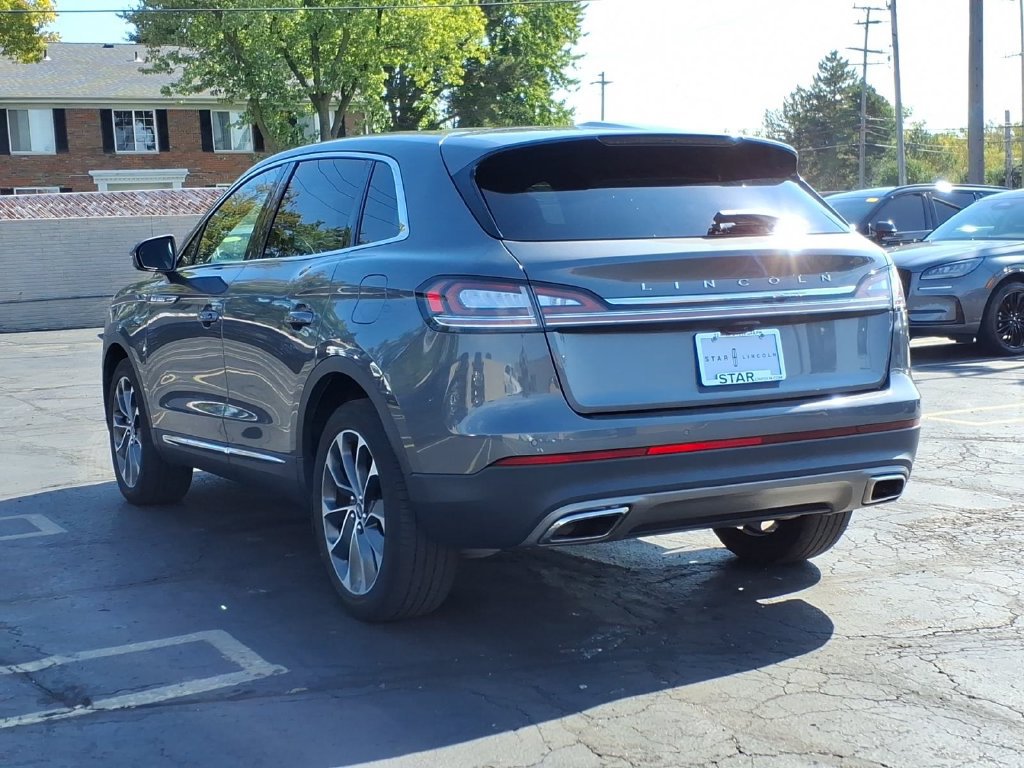 Certified 2023 Lincoln Nautilus Reserve AWD/4WD image 5