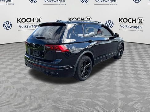 Certified 2023 Volkswagen Tiguan SE R-Line FWD image 8