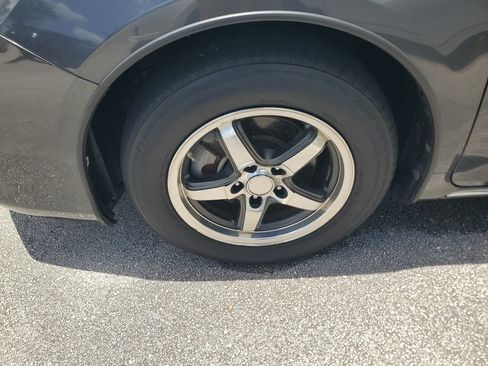 Used 2012 Toyota Camry LE FWD image 4