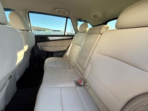 Used 2017 Subaru Outback 2.5i image 14