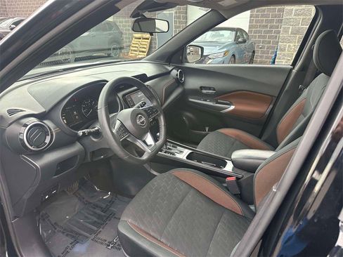 Certified 2024 Nissan Kicks SR image 13