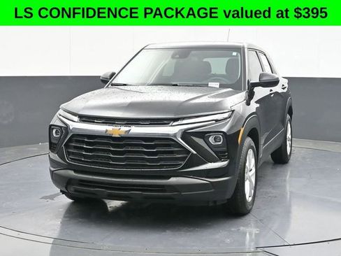 New 2026 Chevrolet TrailBlazer LS w/ LS Convenience Package FWD image 3