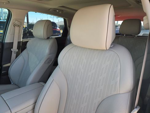 Used 2023 Genesis GV80 2.5T w/ Advanced Package image 9