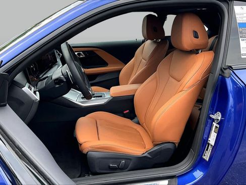 Used 2025 BMW M240i Coupe RWD image 8