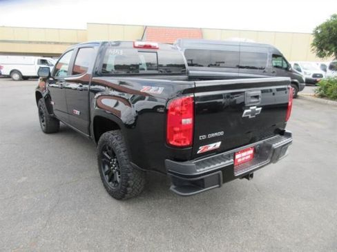 Used 2016 Chevrolet Colorado Z71 w/ Z71 Midnight Edition RWD image 5