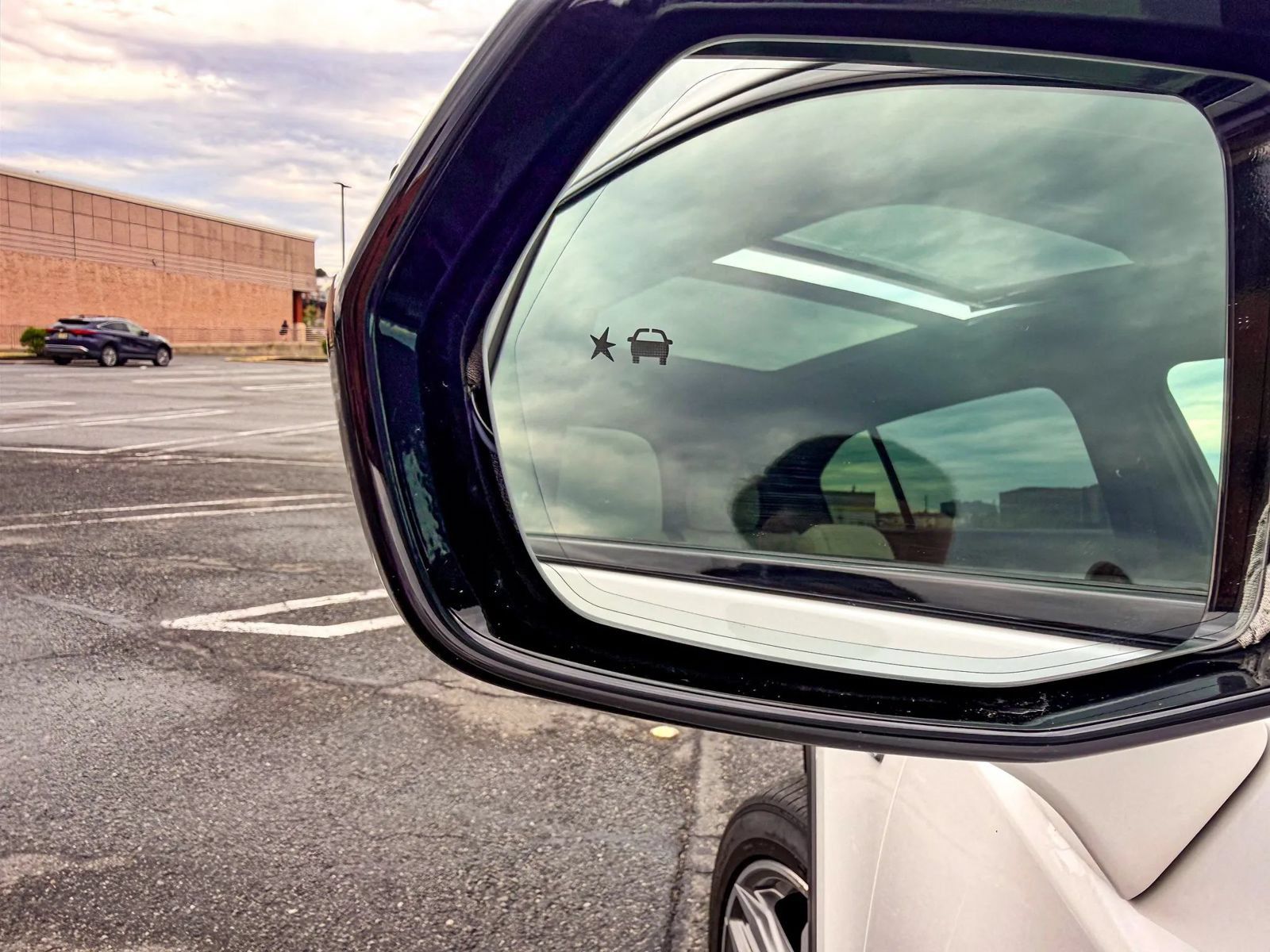 Used 2023 Cadillac XT4 Sport AWD/4WD image 50