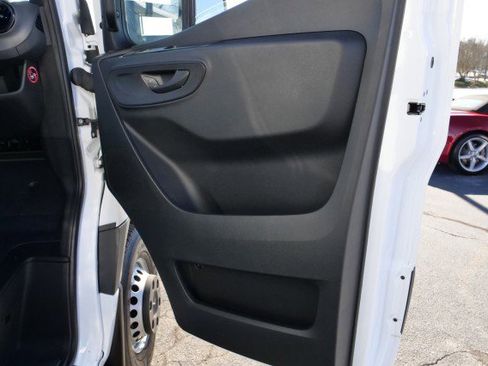 Used 2023 Mercedes-Benz Sprinter 3500 w/ Acoustic Package image 42