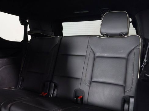 Used 2021 Chevrolet Tahoe Premier w/ Premium Package image 12