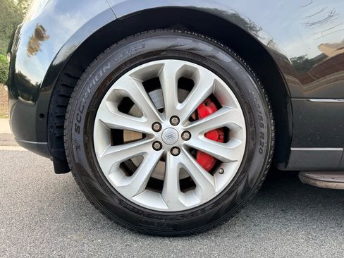 Used 2016 Land Rover Range Rover HSE image 16