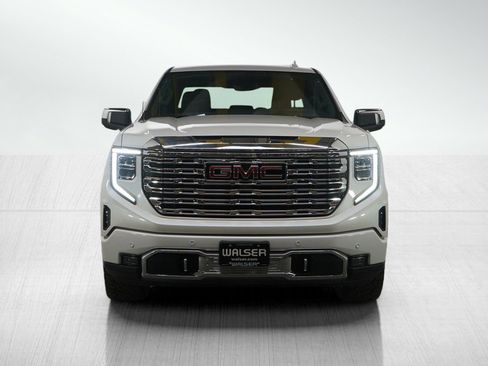 Used 2022 GMC Sierra 1500 Denali w/ Denali Reserve Package image 8