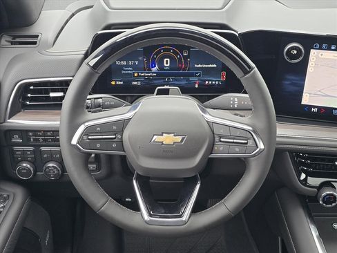 New 2026 Chevrolet Suburban Premier image 15