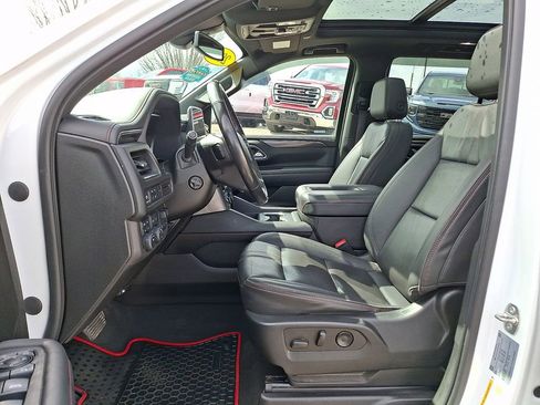 Used 2022 Chevrolet Tahoe RST w/ Luxury Package image 16