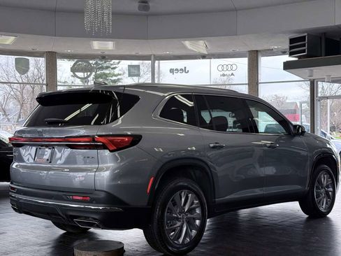 Used 2026 Buick Enclave Preferred FWD image 9