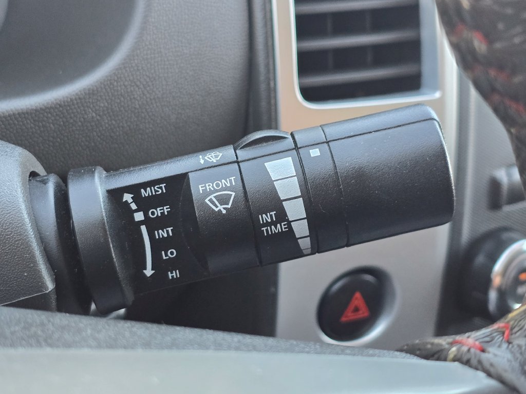 Used 2011 Nissan Frontier PRO-4X AWD/4WD image 38