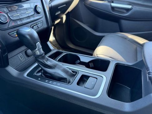 Used 2017 Ford Escape Titanium image 24