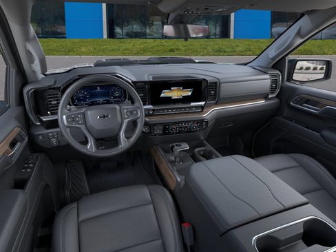 New 2026 Chevrolet Silverado 1500 LT Trail Boss w/ LT Trail Boss Premium Package AWD/4WD image 3