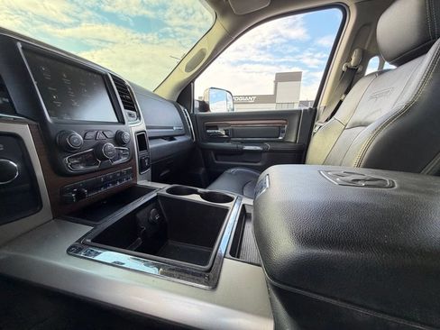 Used 2015 RAM 2500 Laramie w/ Black Appearance Group AWD/4WD image 56