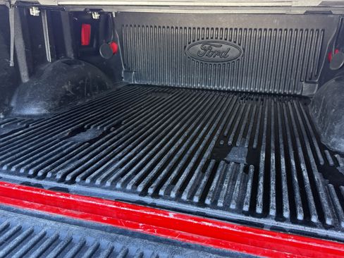 Used 2022 Ford F150 XLT w/ XTR Package image 31