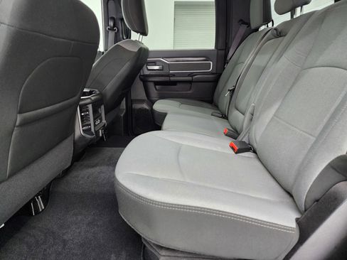 Used 2021 RAM 3500 Big Horn w/ Level 2 Equipment Group image 8