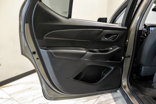 Used 2020 Chevrolet Traverse LT FWD image 44