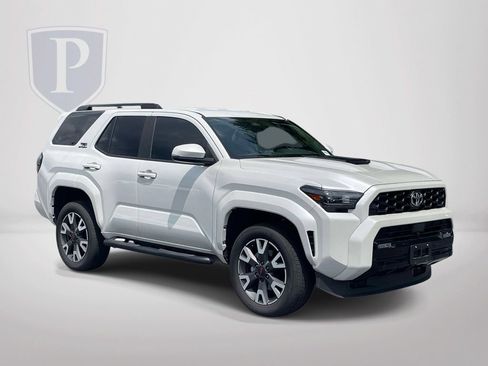 Used 2025 Toyota 4Runner TRD Sport RWD image 2