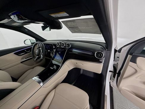 Used 2026 Mercedes-Benz GLC 300 4MATIC image 31