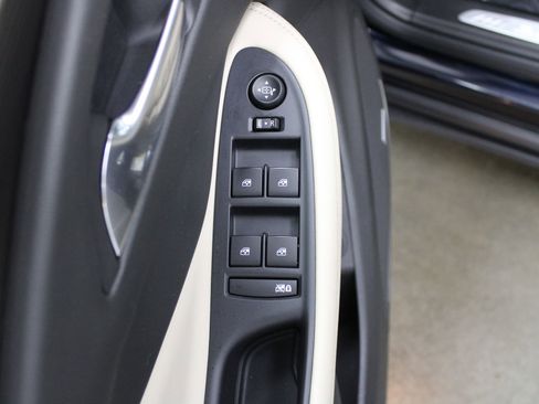 Used 2020 Buick Envision Premium AWD/4WD image 13