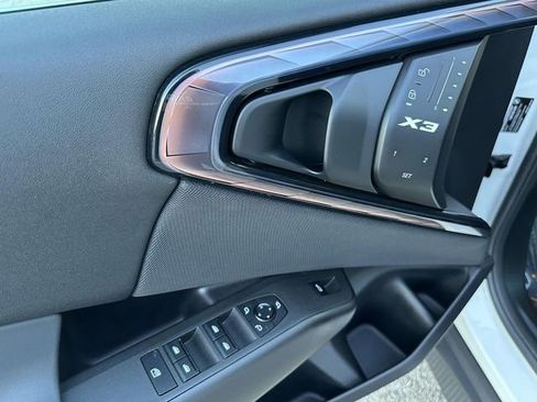 Certified 2025 BMW X3 xDrive30i w/ Premium Package image 24