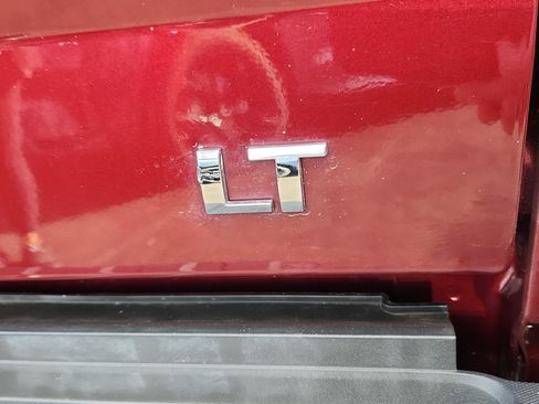 Used 2016 Chevrolet Silverado 3500 LT w/ LT Convenience Package image 9