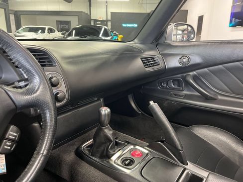 Used 2001 Honda S2000 image 50