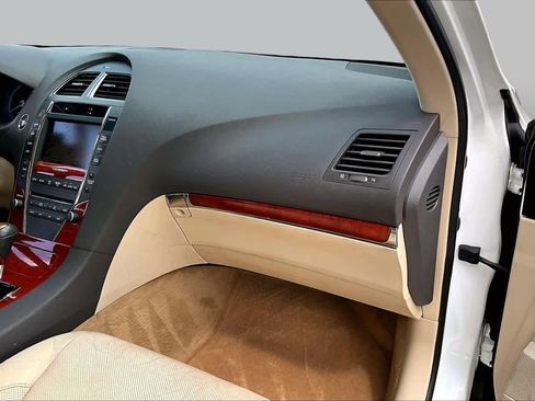 Used 2011 Lexus ES 350 FWD image 15