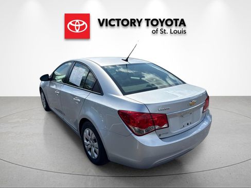 Used 2013 Chevrolet Cruze LS FWD image 5