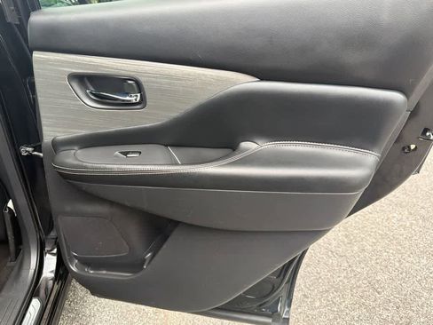 Used 2016 Nissan Murano S AWD/4WD image 15