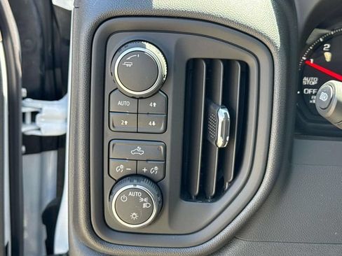 New 2026 Chevrolet Silverado 1500 Custom Trail Boss w/ LPO, Dark Essentials Package AWD/4WD image 16