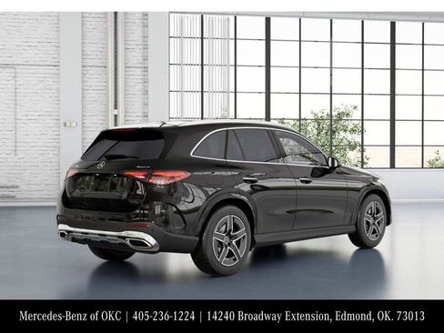 Used 2026 Mercedes-Benz GLC 300 4MATIC image 21