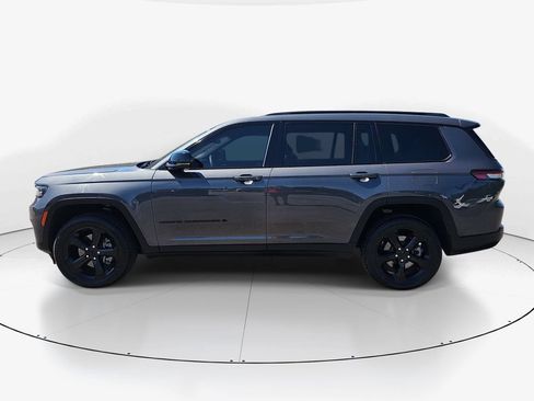 Used 2023 Jeep Grand Cherokee L Laredo AWD/4WD image 10