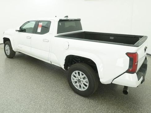 New 2025 Toyota Tacoma SR5 image 5
