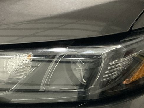 Used 2021 Toyota Camry SE image 9