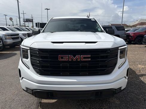 Used 2024 GMC Sierra 1500 Elevation RWD image 2