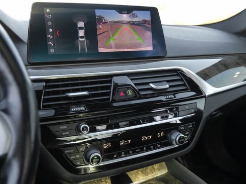Used 2019 BMW 530i xDrive image 29